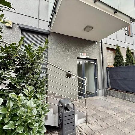 Modlinska By Jumpinhere Apartament