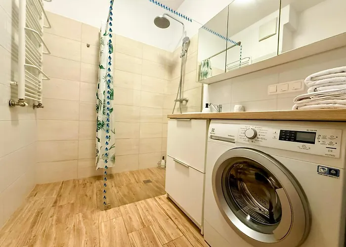 Modlinska By Jumpinhere Apartmán